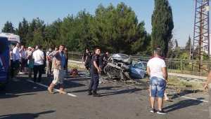 Feci trafik kazası: 4 ölü, 2 yaralı var!