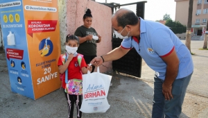 Adana, Okulları dezenfekte, öğrencilere hediye!