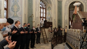 Padişah türbelerinde kur’an tilaveti!