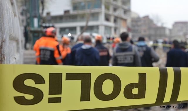 Depremin 49'uncu gününde enkazdan bir kadın cesedi çıkartıldı!