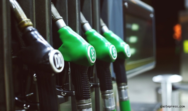 Benzine gelmesi beklenen zam kesinleşti!