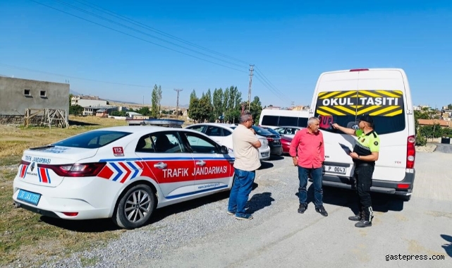 Jandarma Okul Servis Araçlarını Denetledi!