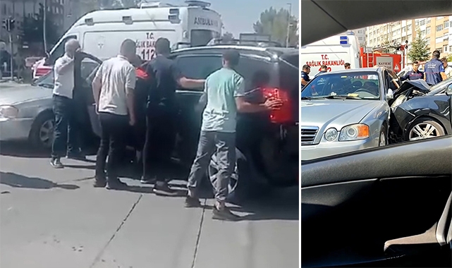 Tramvay yolunda zincirleme trafik kazası!
