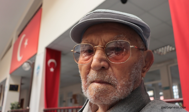 Bu dede Cumhuriyet ile aynı yaşta!