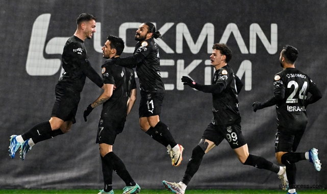 Beşiktaş, deplasmanda Pendikspor'a 4-0'lık skorla mağlup oldu!