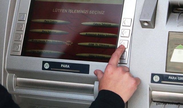Banka ATM'lerinde para çekme limiti değişiyor bayram sonrası başlıyor!
