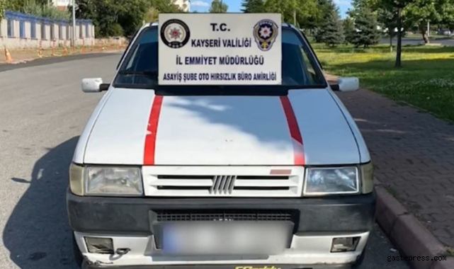 Oto hırsızları suç makinesi çıktı!