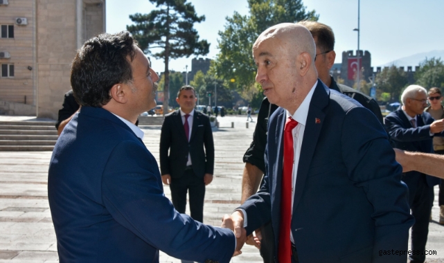 Cumhurbaşkanı Başdanışmanı Turgut Aslan’dan Vali Çiçek ve Emniyet Müdürlüğü’ne ziyaret!