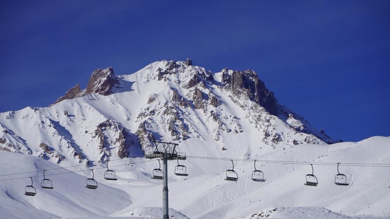 Erciyes'te çığ düştü!