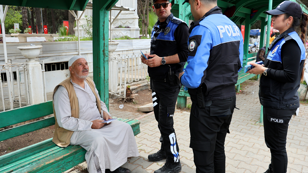 Polisten mezarlıkta 'sahte hoca' avı!