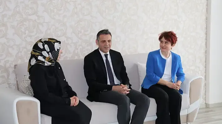 Kayseri Emniyet Müdürü Aydın, Şehit Ailelerini Bayramda Ziyaret Etti!