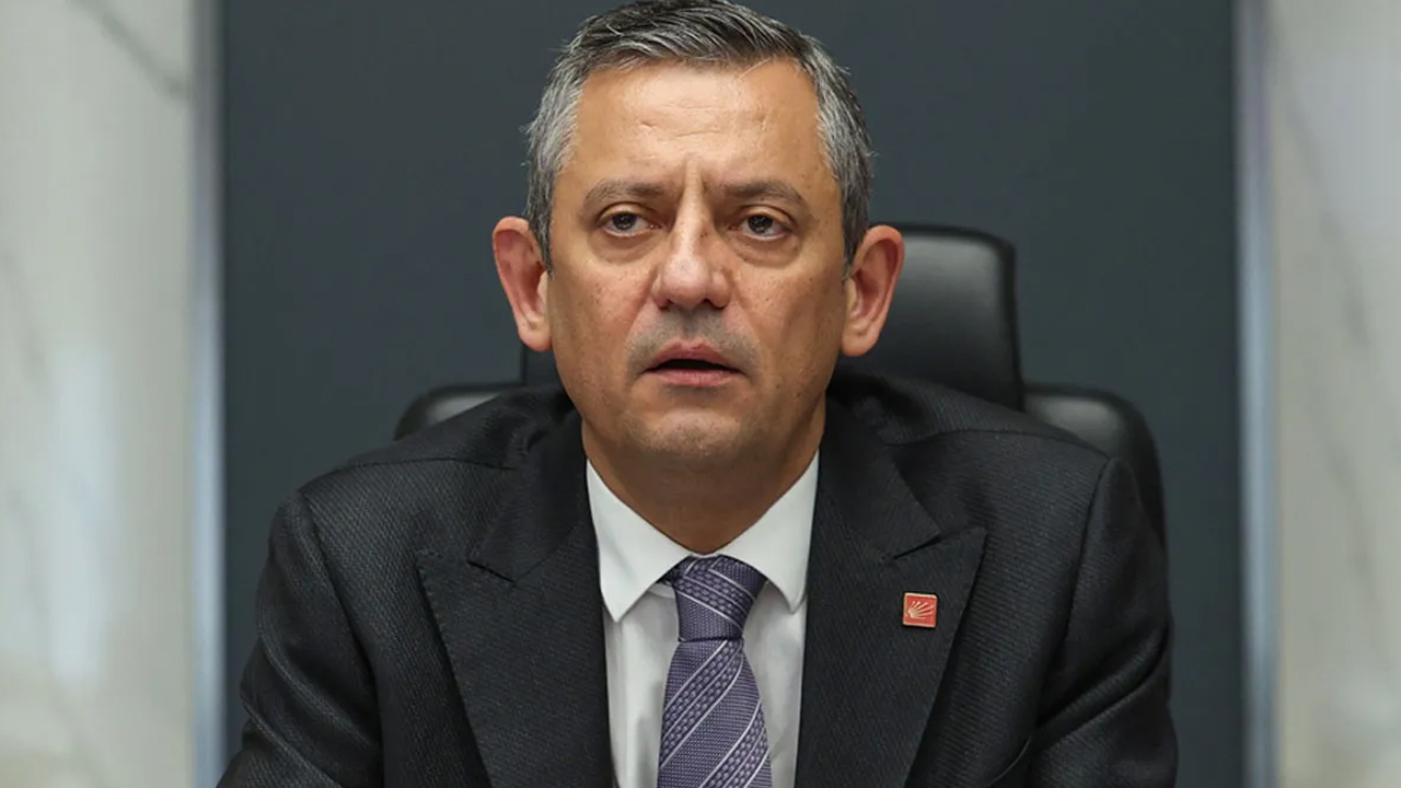 Özgür Özel'e bir kurultay rakibi daha: Berhan Şimşek aday oldu!