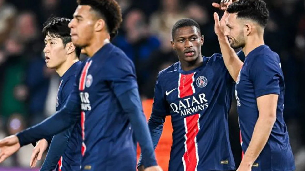 Paris Saint-Germain 6 hafta kala şampiyonluğunu ilan etti!