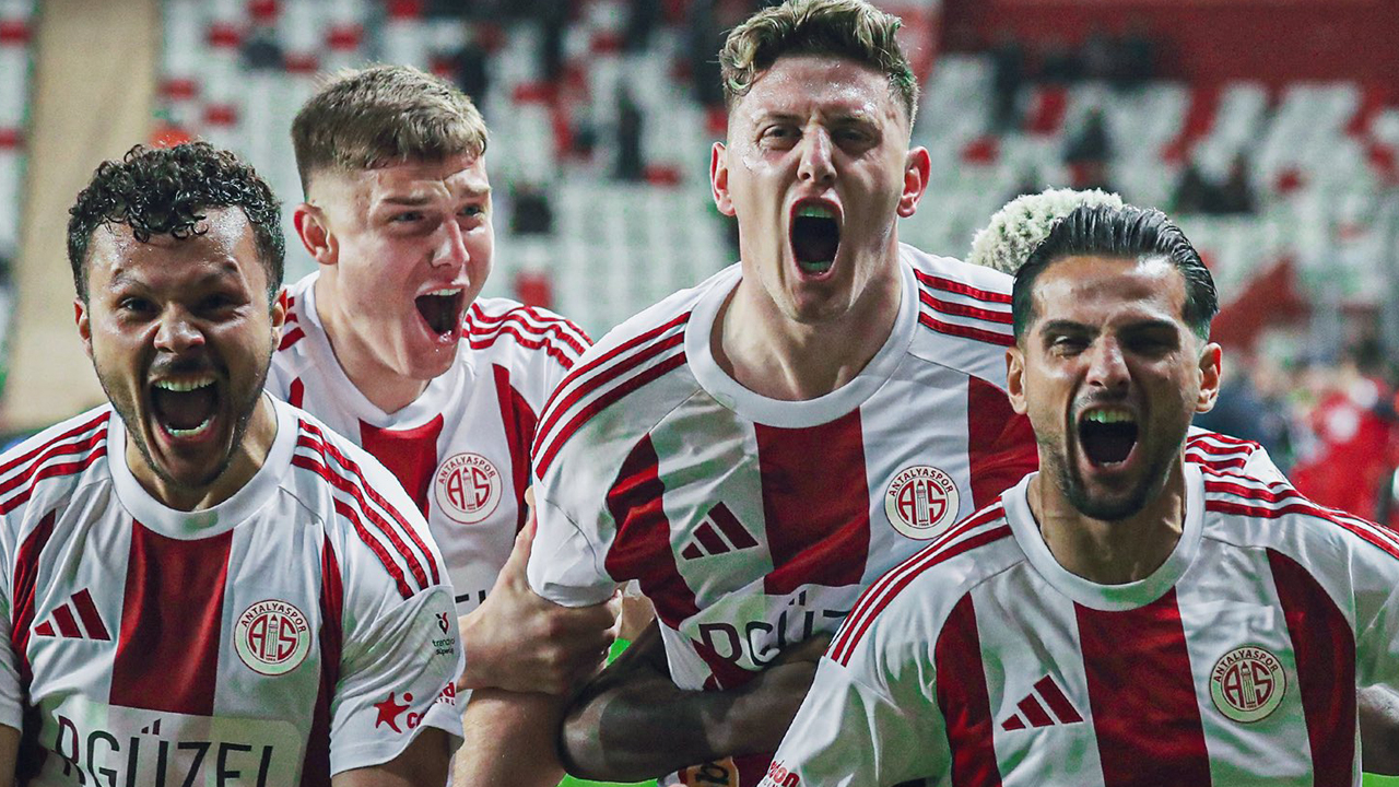 Antalyaspor, sahasında Samsunspor’u 2-1 mağlup etti!