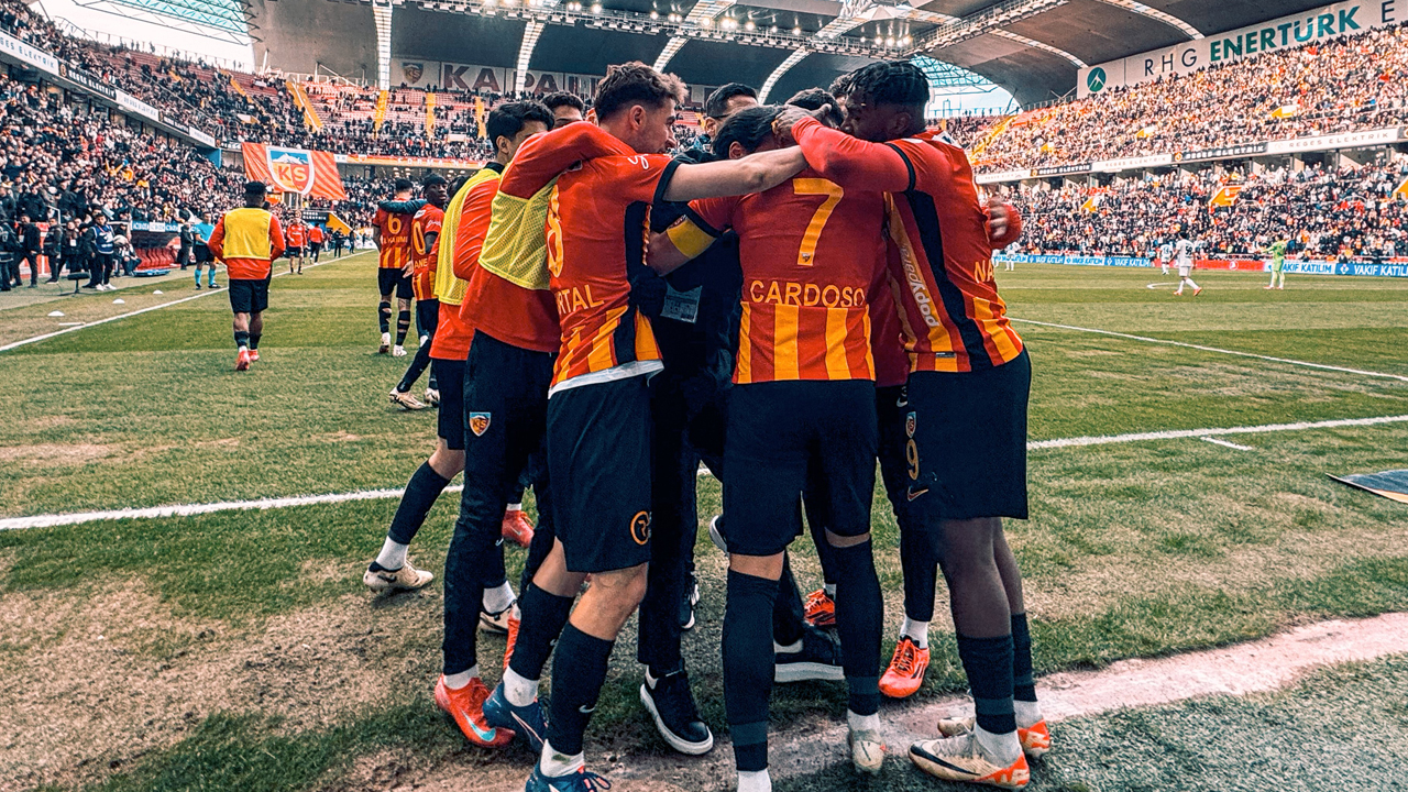 Kayserispor'dan 10 kişiyle kritik galibiyet!