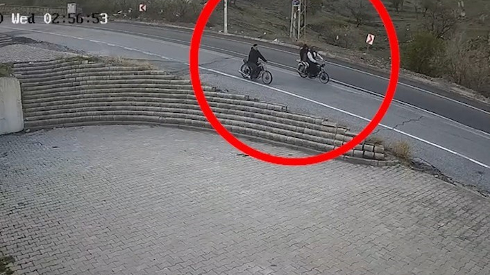 Cami hırsızları yakalandı!