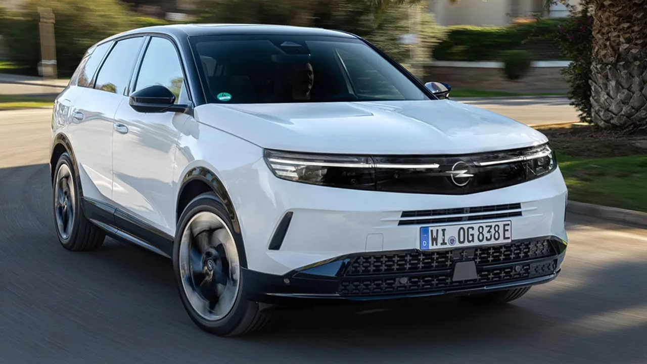 Opel yeni modellerinde kullanıcıları sürprizler bekliyor!