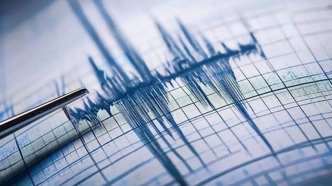 İstanbul'da korkutan bir deprem daha oldu her yerden hissedildi!