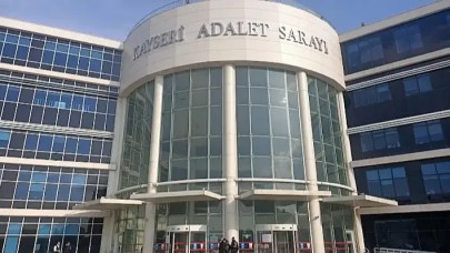 Tutuksuz sanık tutuklandı mahkeme salonu karıştı!