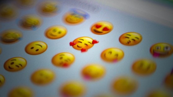 Mesajlaşırken bu emojilere dikkat: Cinsel taciz suçu işleyebilirsiniz!