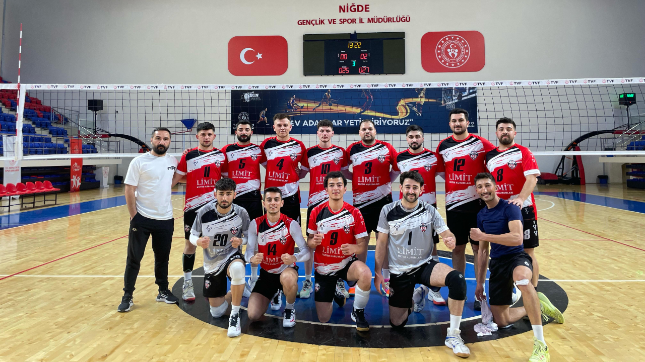 Kayseri Voleybol Spor Kulübü Erkek Takımı 2. Lig'e Yükseldi!