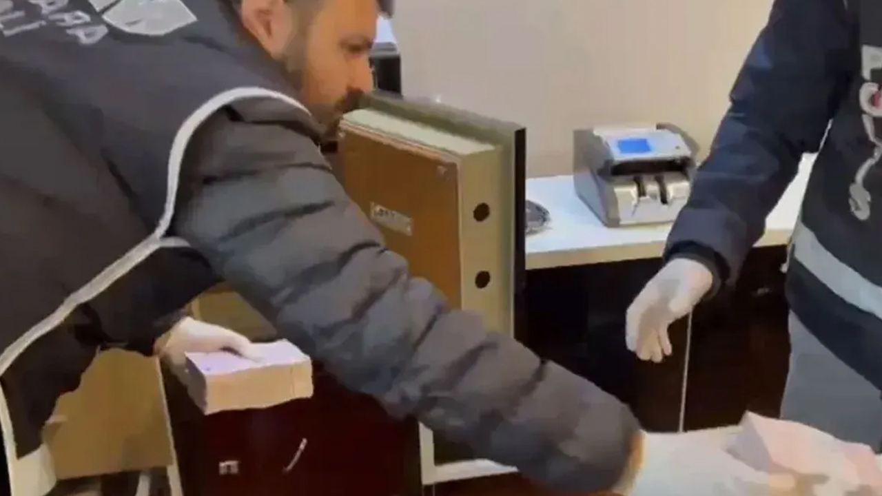 İBB'ye yönelik yolsuzluk soruşturmasında 18 şüpheli tutuklandı!