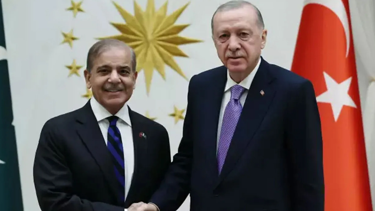 Cumhurbaşkanı Erdoğan, Pakistan Başbakanı Şahbaz Şerif ile görüştü!