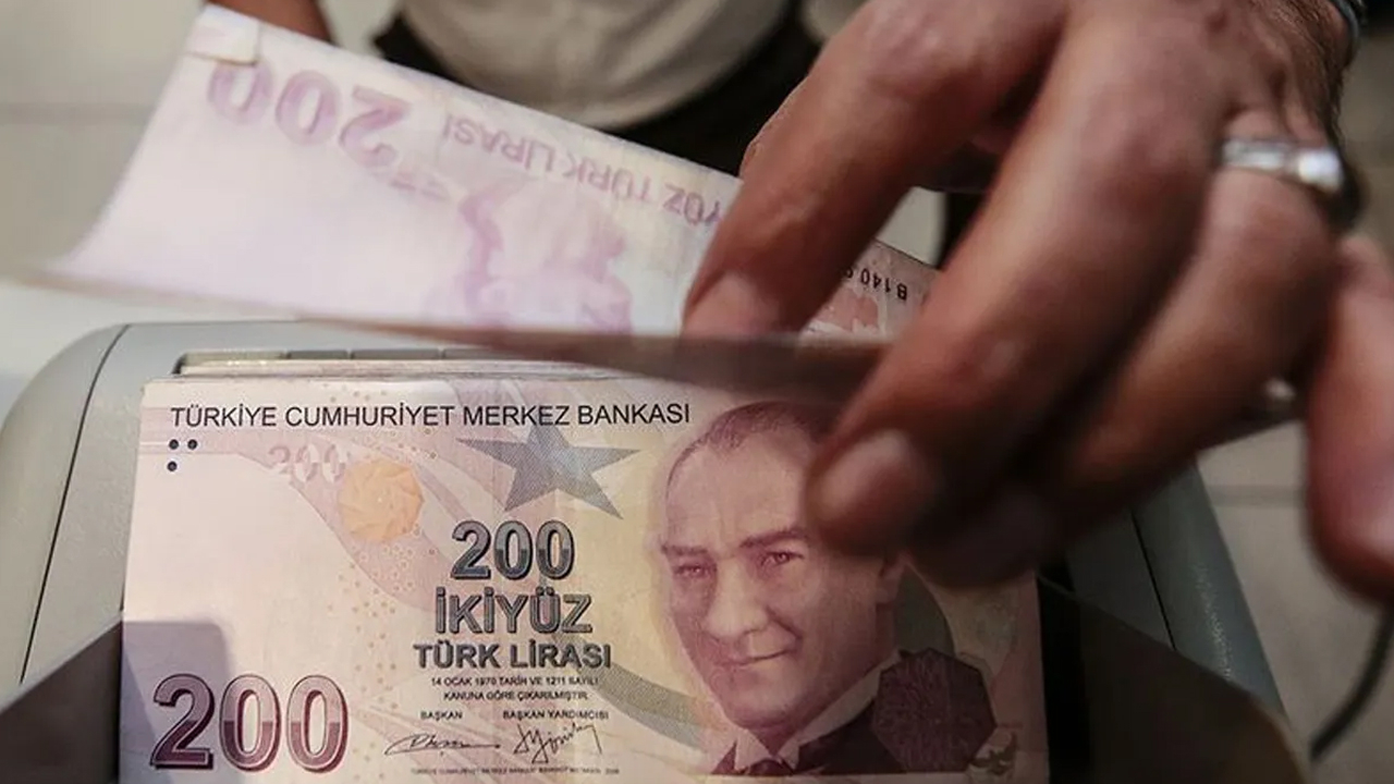 Bayram nedeniyle paralar hesaplara erken yatırıldı!