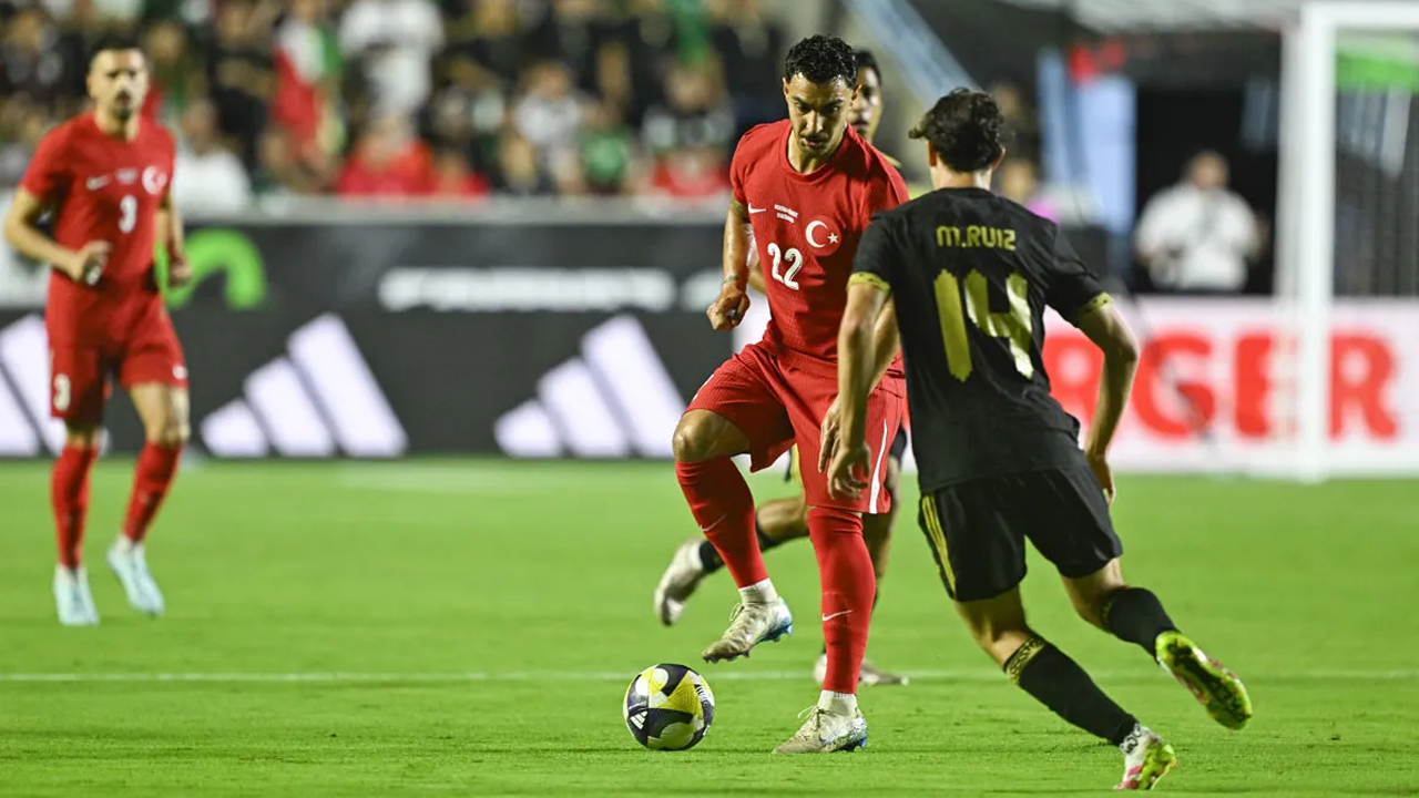 A Milli Futbol Takımı, hazırlık maçında Meksika'ya 1-0 mağlup oldu!