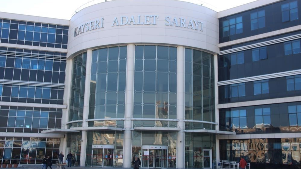 Tartıştığı kadını bıçaklayan şahsa 13 yıl hapis cezası!