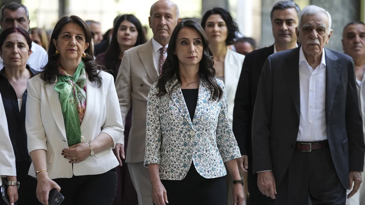 Öcalan sık sık kullanıyor! DEM Parti'nin yeni ismi bakın ne olacak?