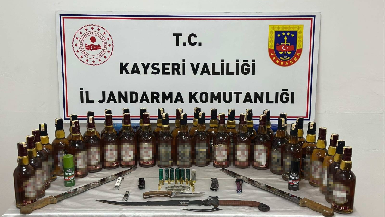 Kayseri'de 50 şişe sahte alkol ele geçirildi: 2 gözaltı!