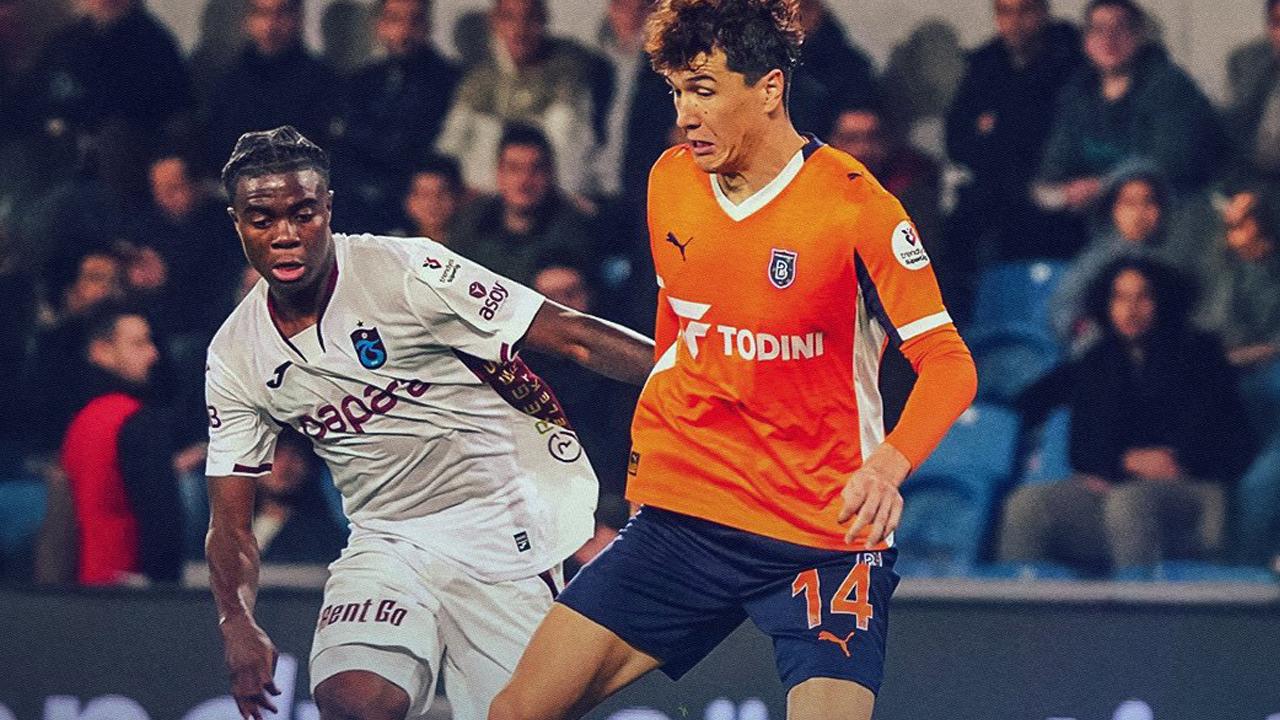 7 gollü çılgın maçta Trabzonspor, Başakşehir'i 90+11'de yıktı!