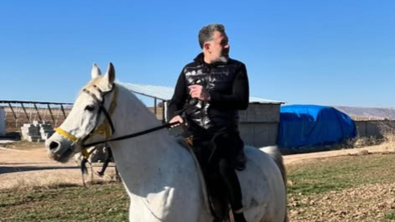 Kayseri’nin Tanınan İsmi Sedat Kılınç’tan Dikkat Çeken Mesaj: “Hak Bildiğimiz Yolda İlerliyoruz”