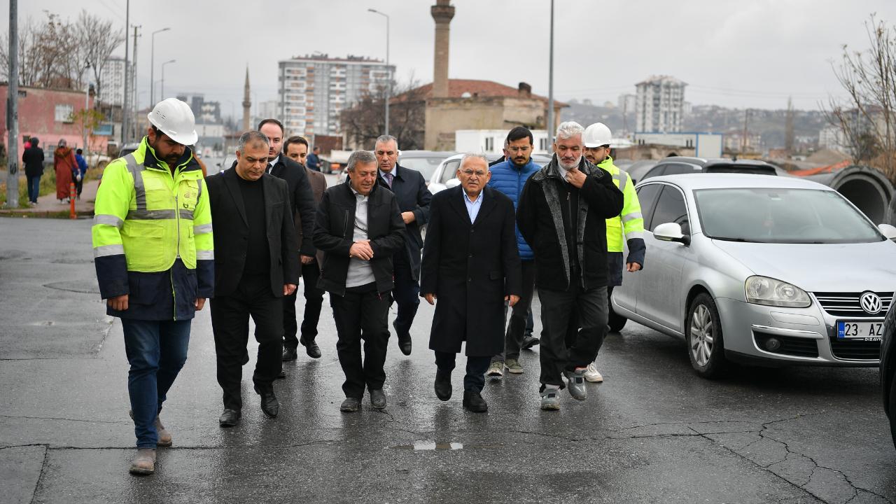 Başkan Büyükkılıç Kartal Kavşağı Altyapı Çalışmalarını Yerinde İnceledi!