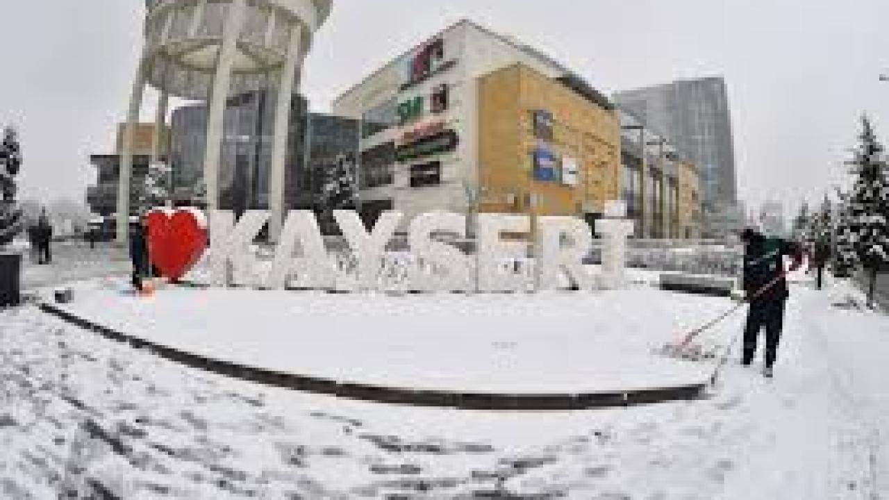 Kayseri’de Akşam Saatlerine Dikkat: Kar ve Buzlanma Uyarısı!