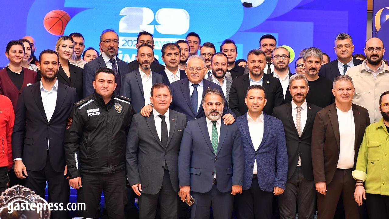 Kayseri’de “2029 Dünya Spor Başkenti Adaylığı Strateji Çalıştayı” düzenlendi!