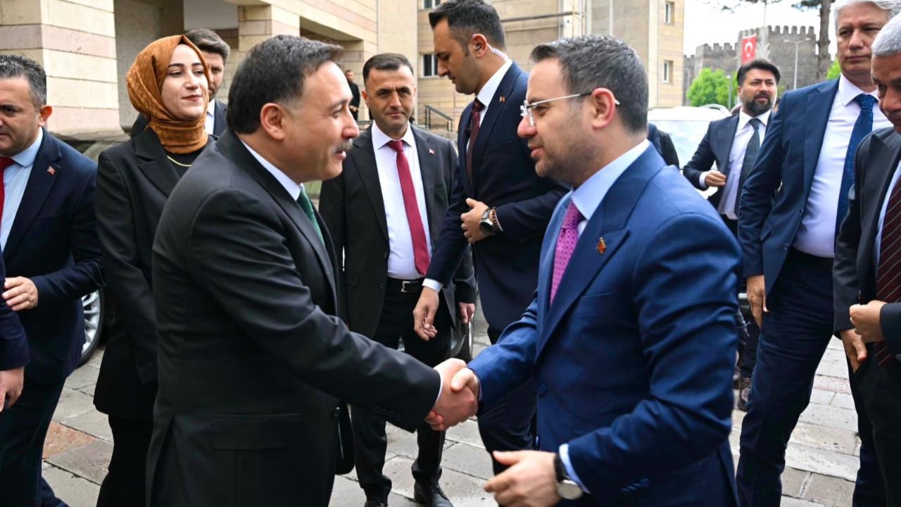 Akın Gürlek: “Yolsuzluğun Ucu Nereye Dokunursa Dokunsun Devletimizin Demir Yumruğunu İndiriyoruz”