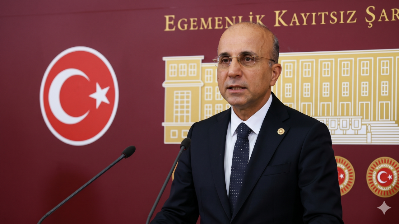 Aşkın Genç’ten sert çıkış: “Geldikleri gibi gidecekler!”