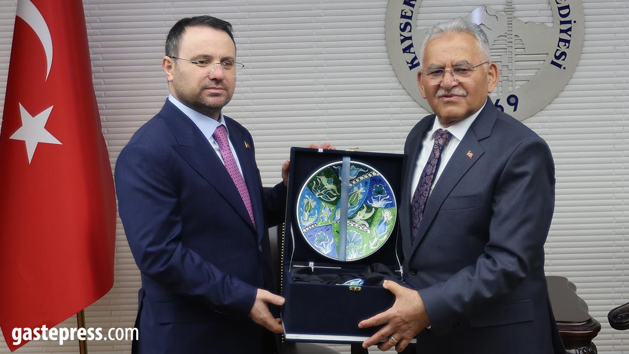 Başkan Büyükkılıç, Bakan Gürlek’i Ağırladı: “Kayseri Bir Cazibe Merkezi”