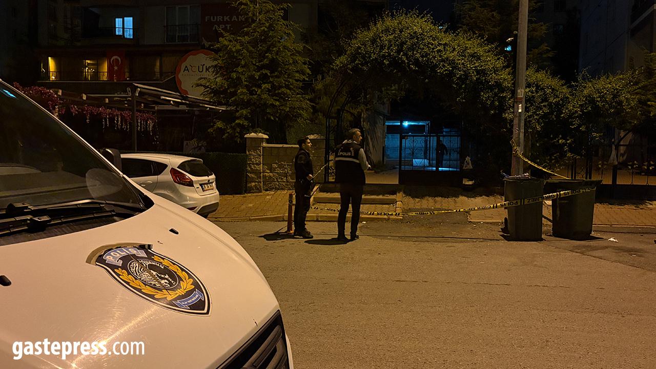 Darp Edilen Kadını Kurtarmak İsteyen 2 Kardeş Bıçaklandı!