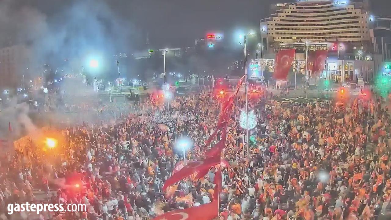 Galatasaray 26. Şampiyonluğunu İlan Etti, Kayseri Sokaklara Döküldü!