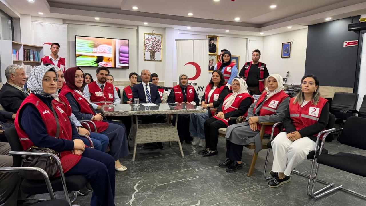 Gazetecisiz Basın Toplantısı: Cafer Beydilli’den İlginç Yöntem!