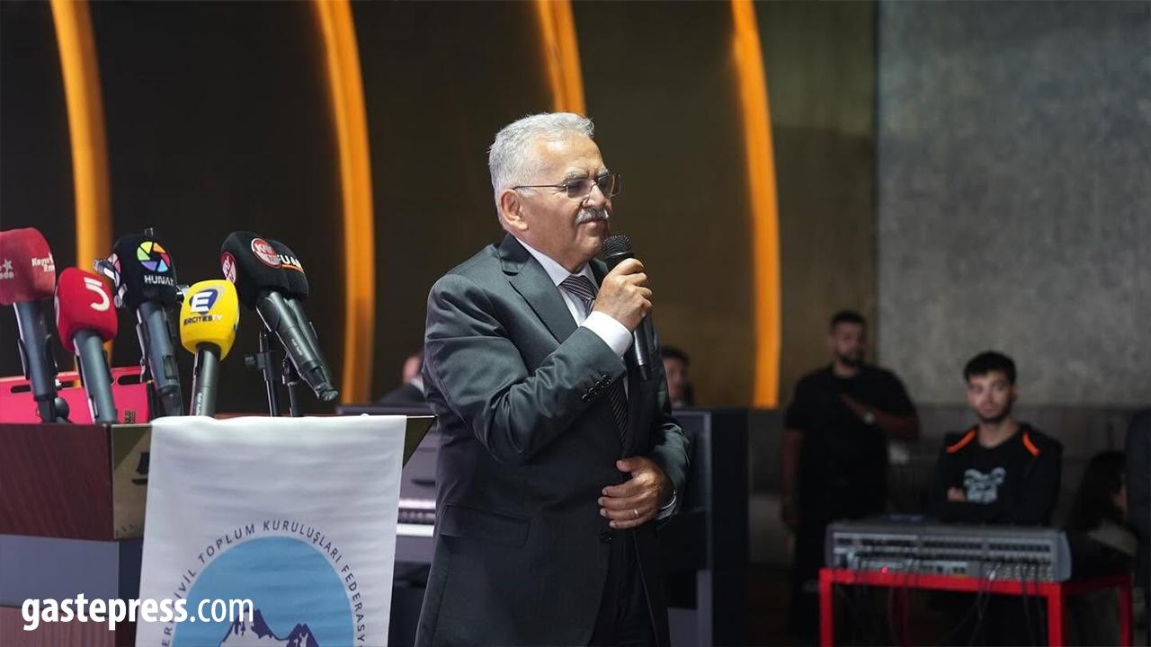 Başkan Büyükkılıç'tan Kayserililer Zirvesi'nde Birlik ve Dayanışma Mesajı!