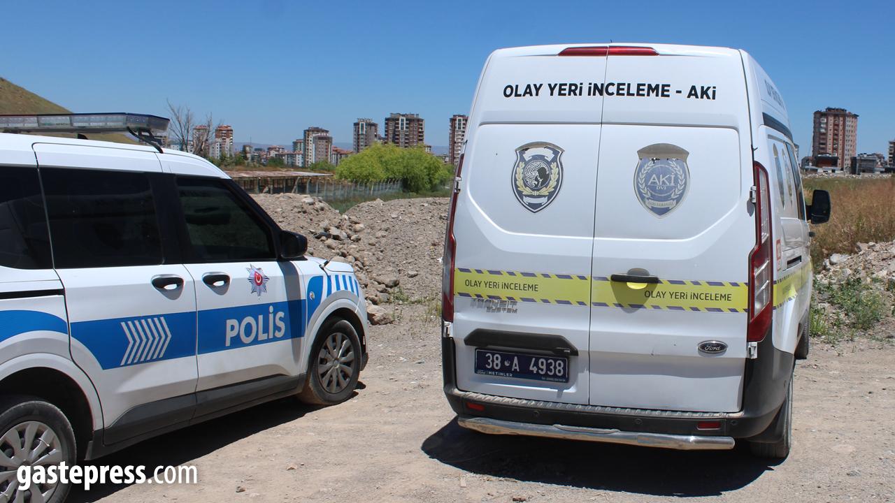 Boş arazide erkek cesedi bulundu!