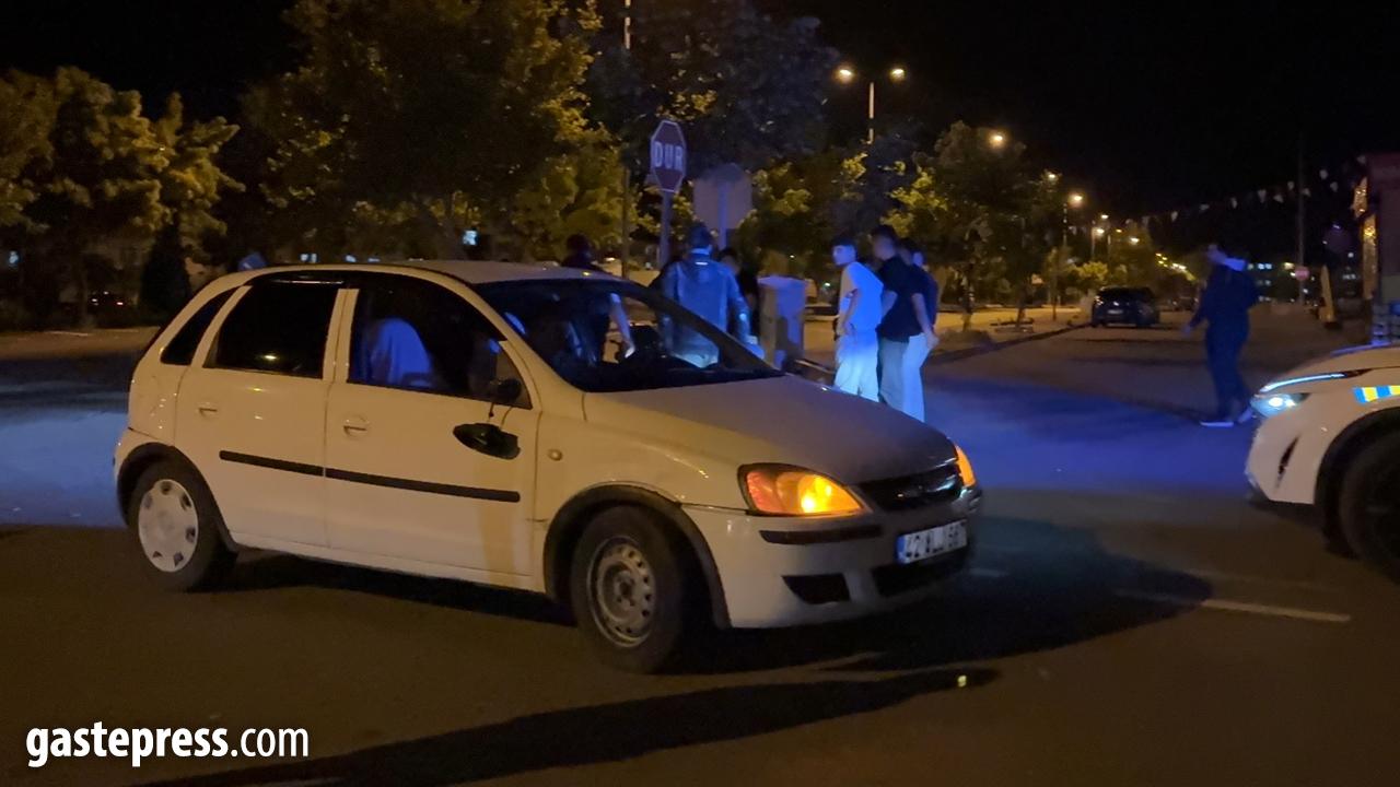 Kayseri’de otomobille motosiklet çarpıştı!