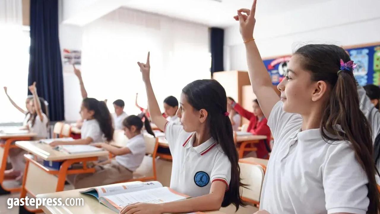 MEB'in 2026-2027 yılı takvimi açıklandı: Okullar ne zaman açılacak?