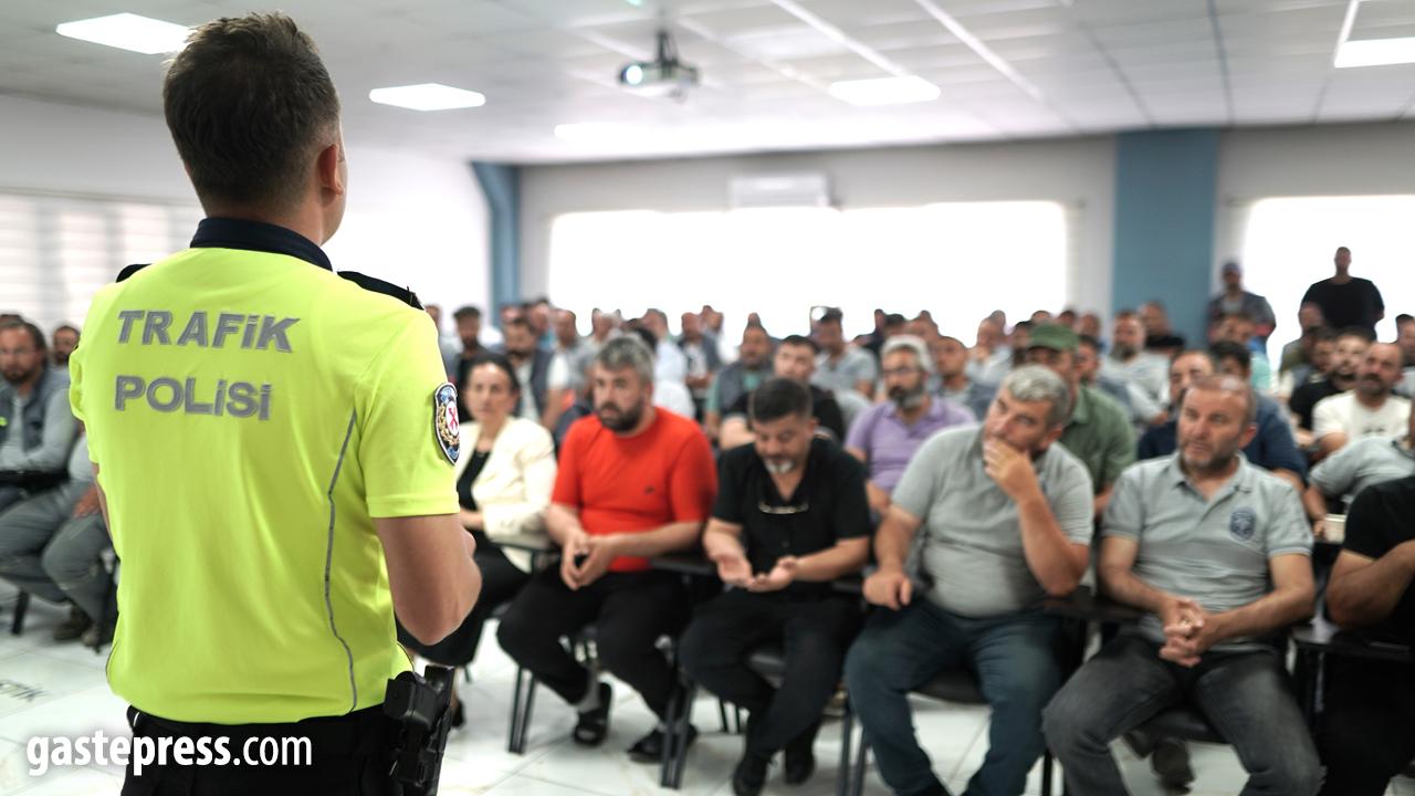 Melikgazi'den saha çalışanlarına trafik eğitimi!