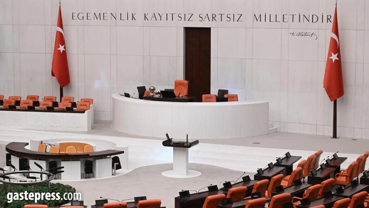 Resmi tatil gün sayısı artıyor! Yeni düzenleme ekim ayında M