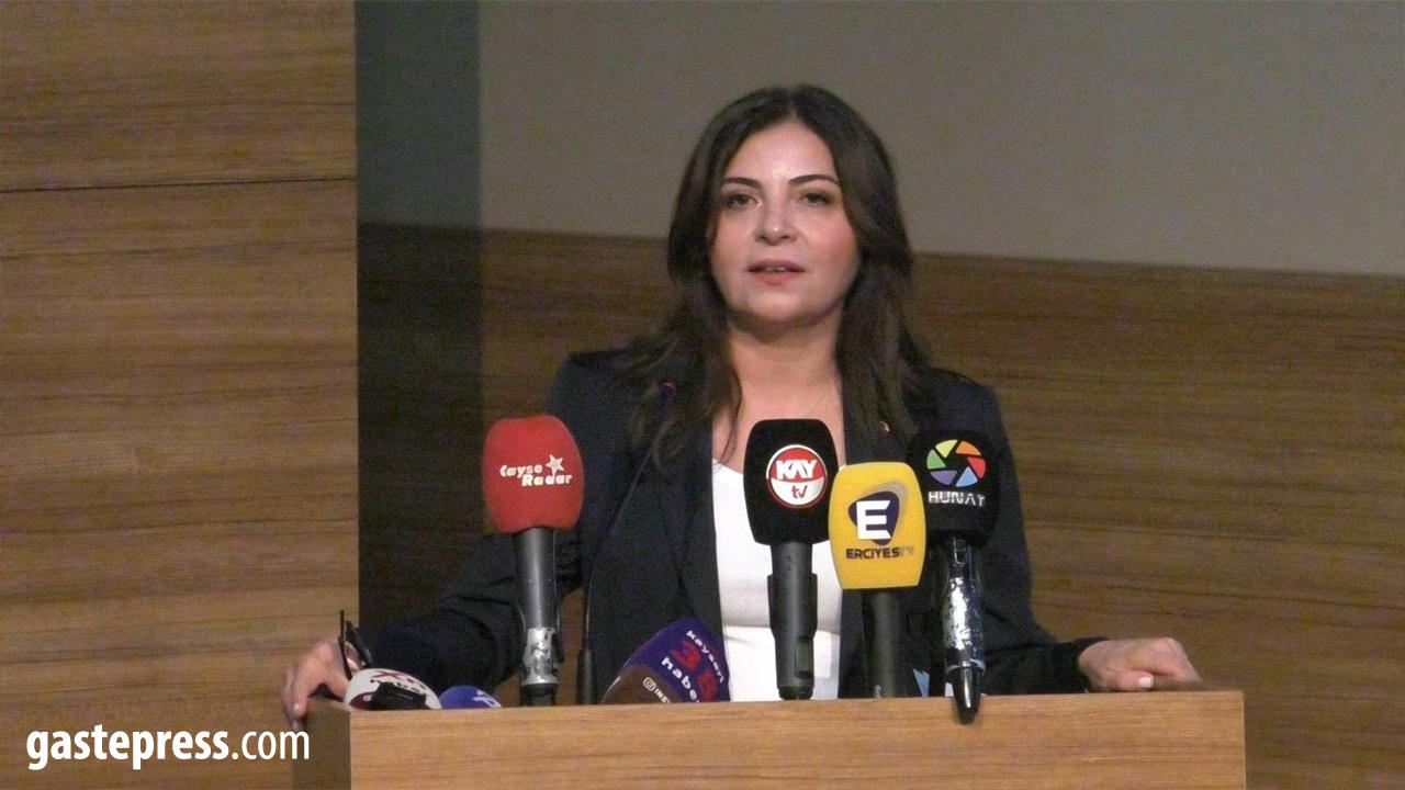 RTÜK Başkan Vekili Deniz Güçer, ERÜ’de Öğrencilerl